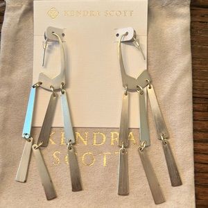 New, Mint Condition, Kendra Scott: Unknown - Gold